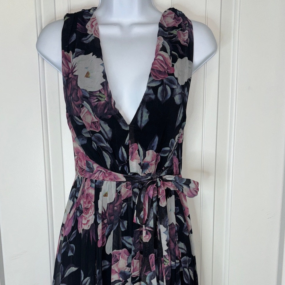 Windsor Pink Sleeveless V-Neck Maxi Sundress